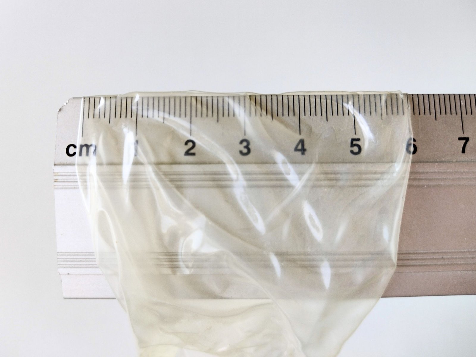 Anchura nominal de un preservativo medida con una regla